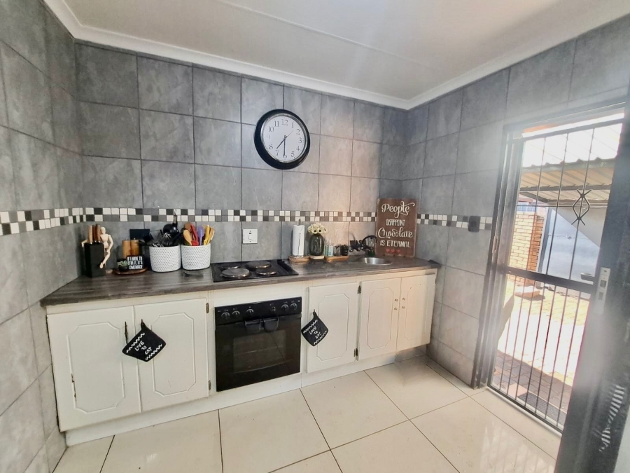 3 Bedroom Property for Sale in Bodorp North West